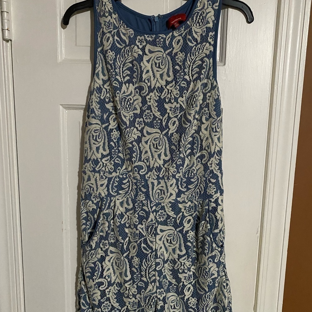 Sak’s  red label blue lace romper size medium w/pockets